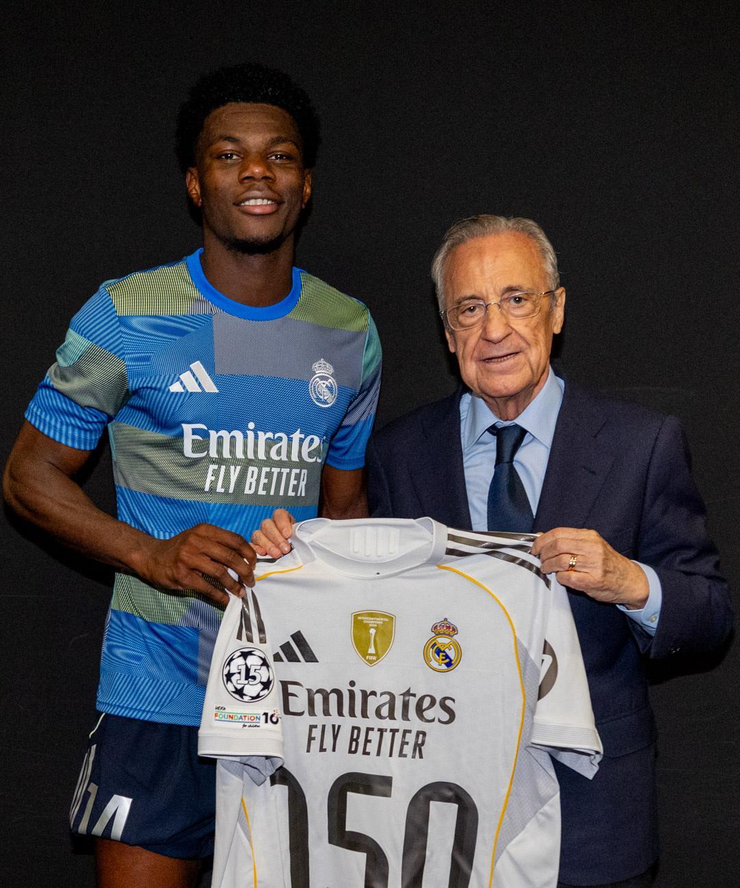 曼城绝杀中国，楚阿梅尼关键制胜