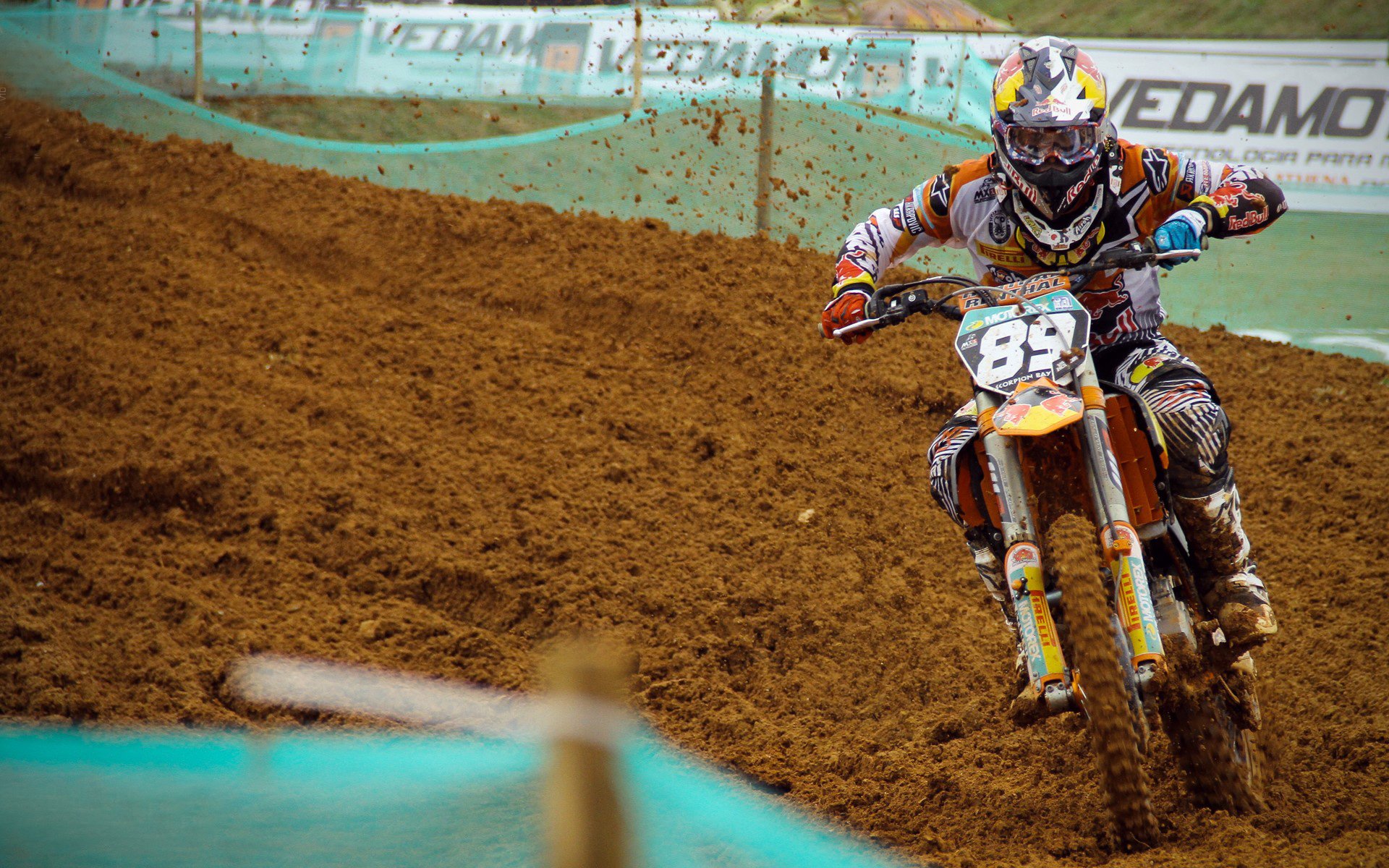 公牛强压鹈鹕，爱德华兹成为关键先生，一场定义赛季的逆转之战