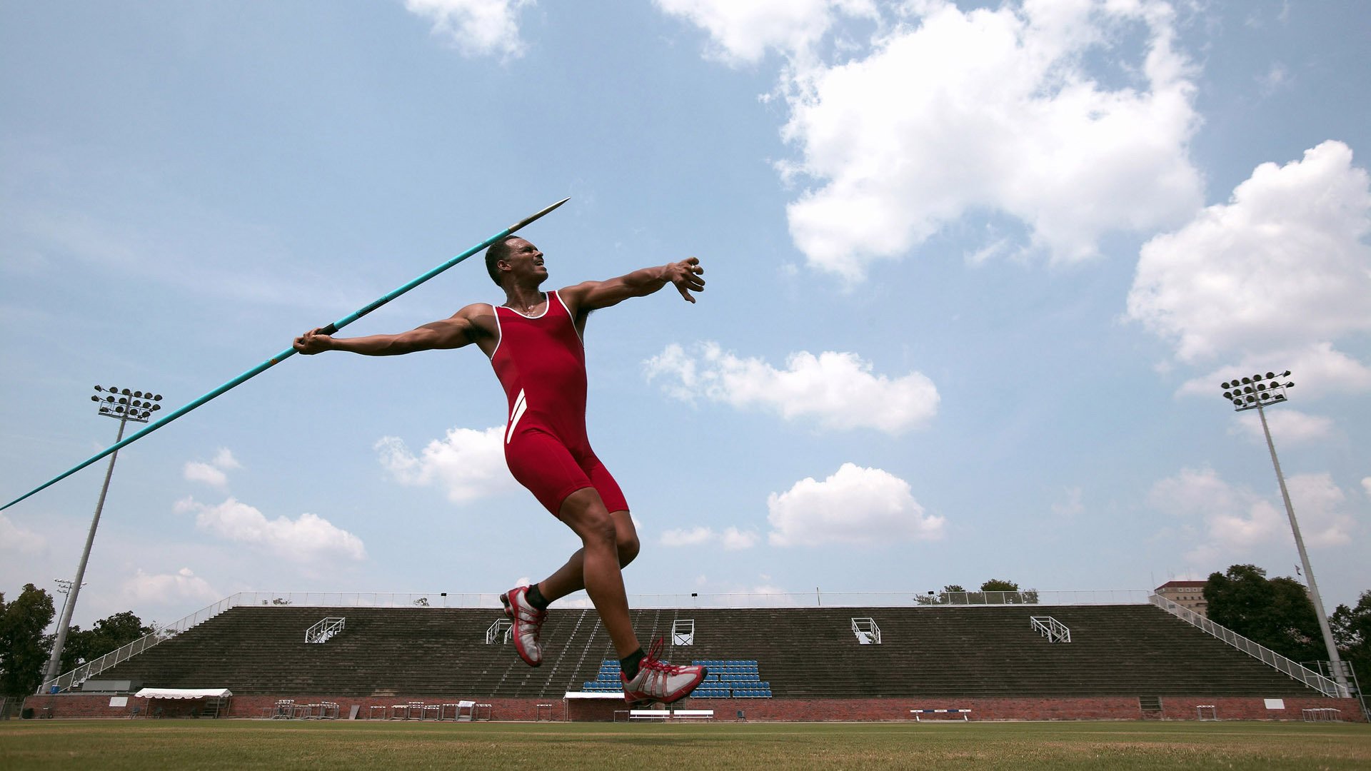 东决关键战之夜，布伦森压力下完成爆发